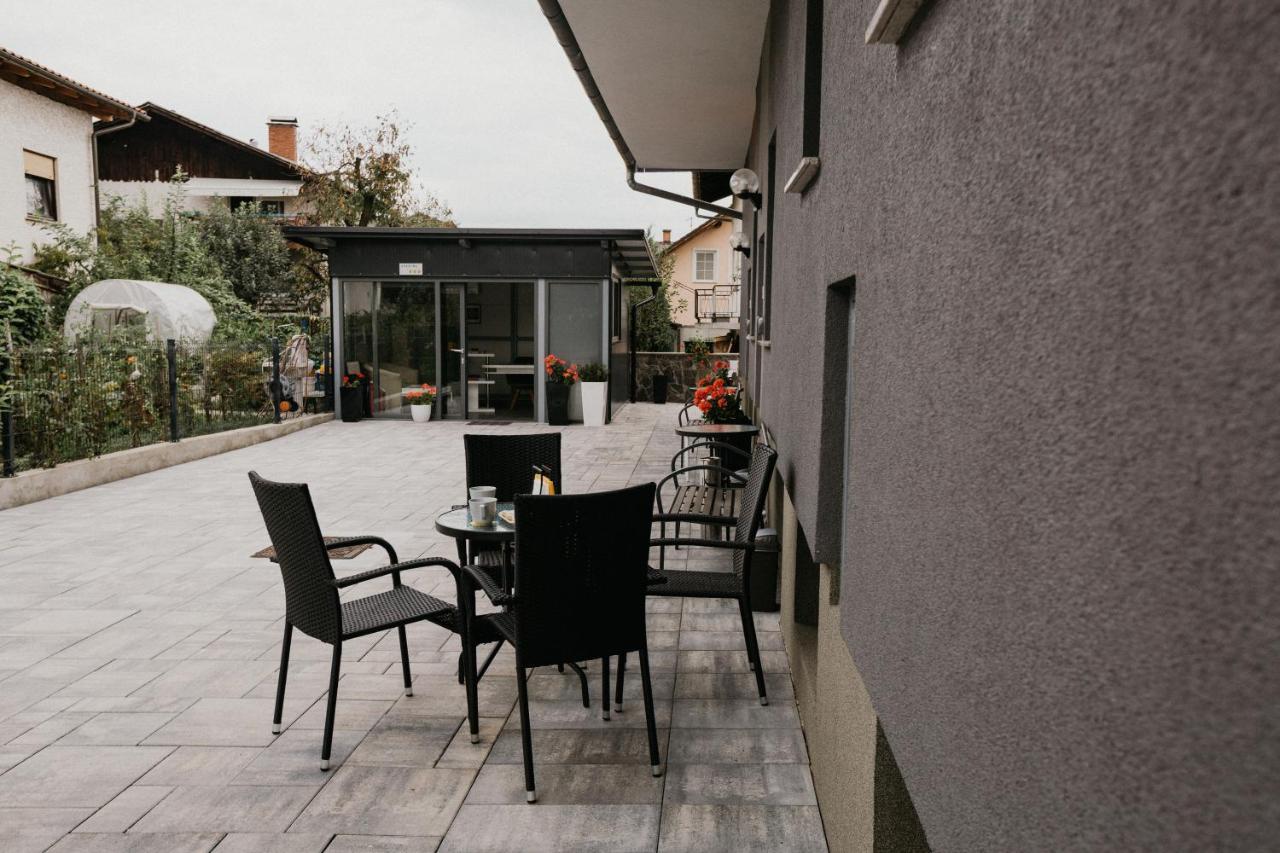 Apartments Drevi Любляна Екстер'єр фото